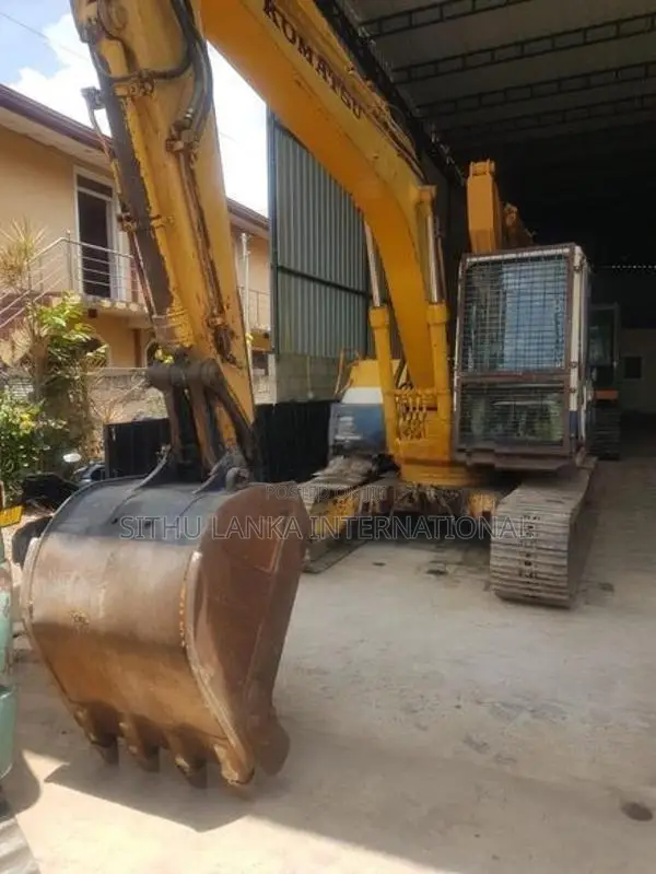 Komatsu Excavator - PC 120-5Z