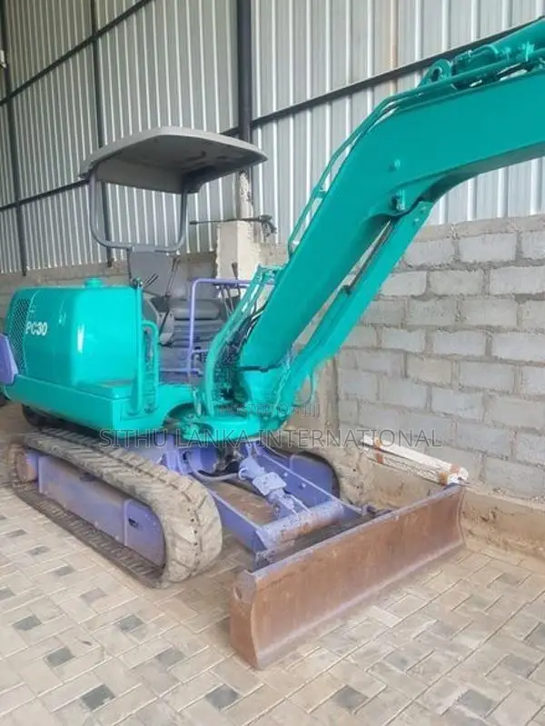 Komatsu Excavator - PC 30-7E