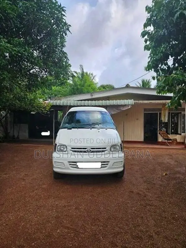 Toyota Noah 2000