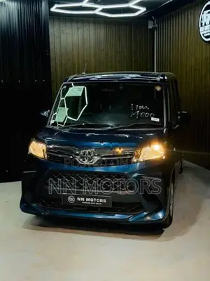 Toyota Roomy 2024
