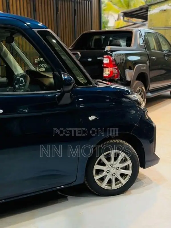 Toyota Roomy 2024