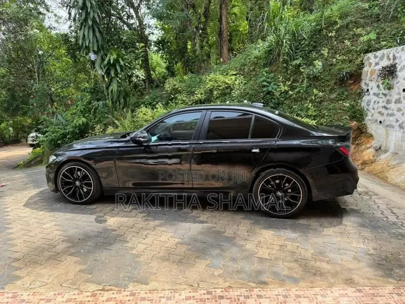 BMW 320d F30 2013