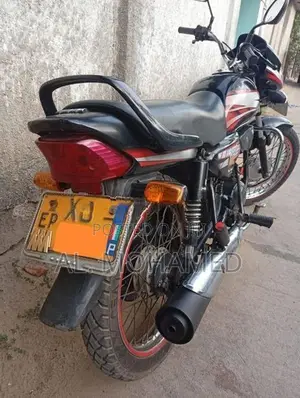 Hero HF Deluxe 2013