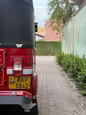 Bajaj RE 2014