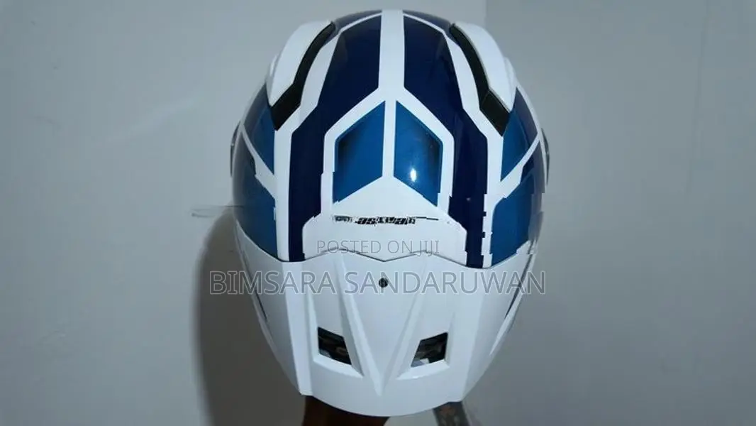 Studds Helios Helmet