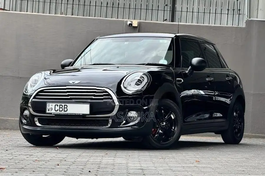 BMW Mini Cooper F55 2018