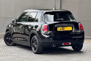 BMW Mini Cooper F55 2018