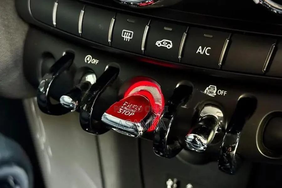 BMW Mini Cooper F55 2018