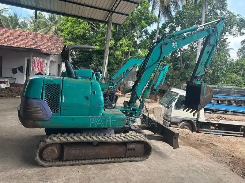 Excavator Komatsu PC30-7 2010