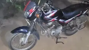 Bajaj CT100 2016