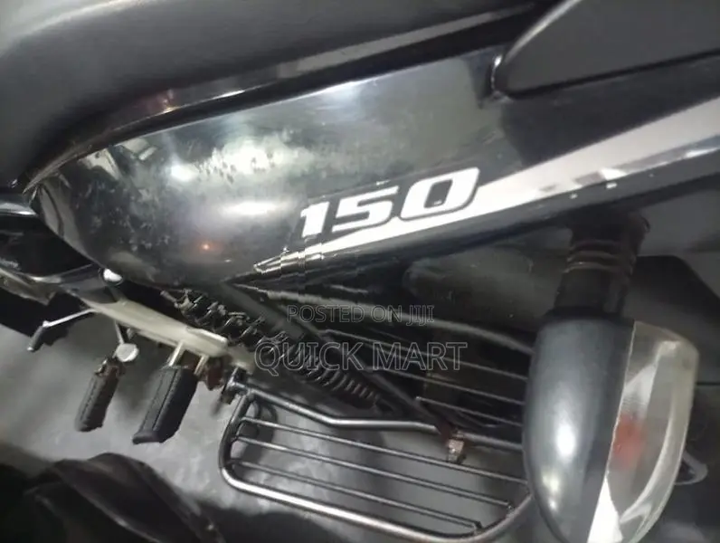 Bajaj Pulsar 150 2016
