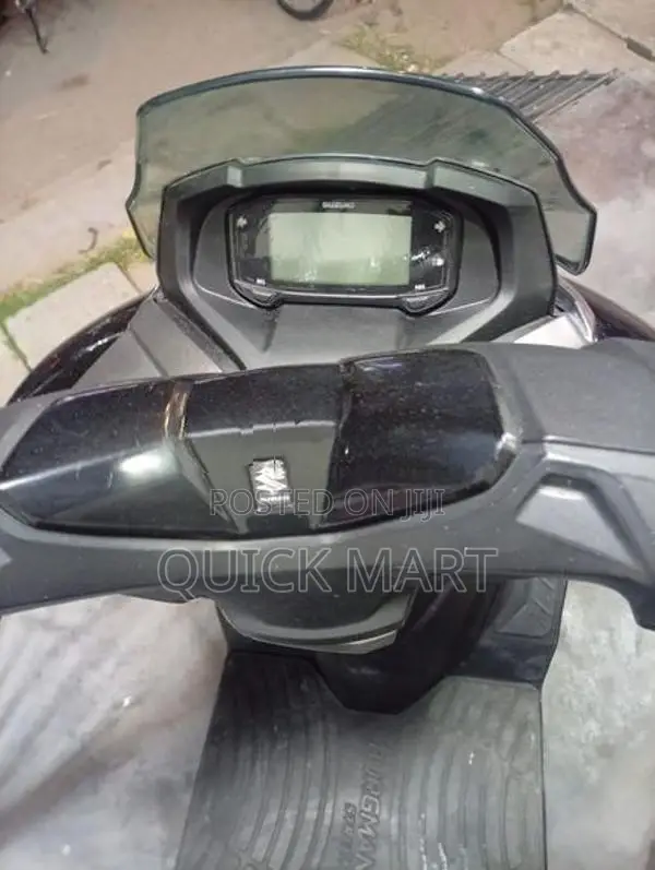 Suzuki Burgman 2020