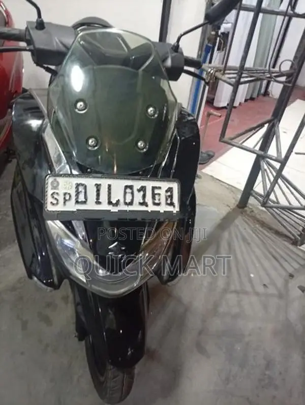Suzuki Burgman 2020