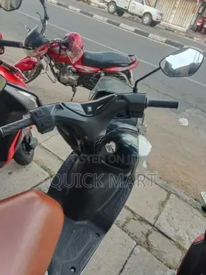 Suzuki Burgman 2020