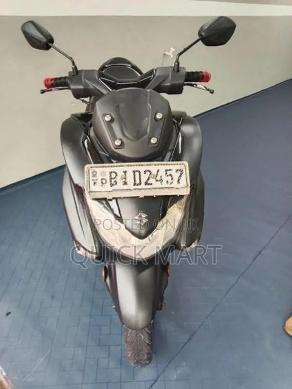 Suzuki Burgman 2020