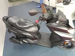 Suzuki Burgman 2020