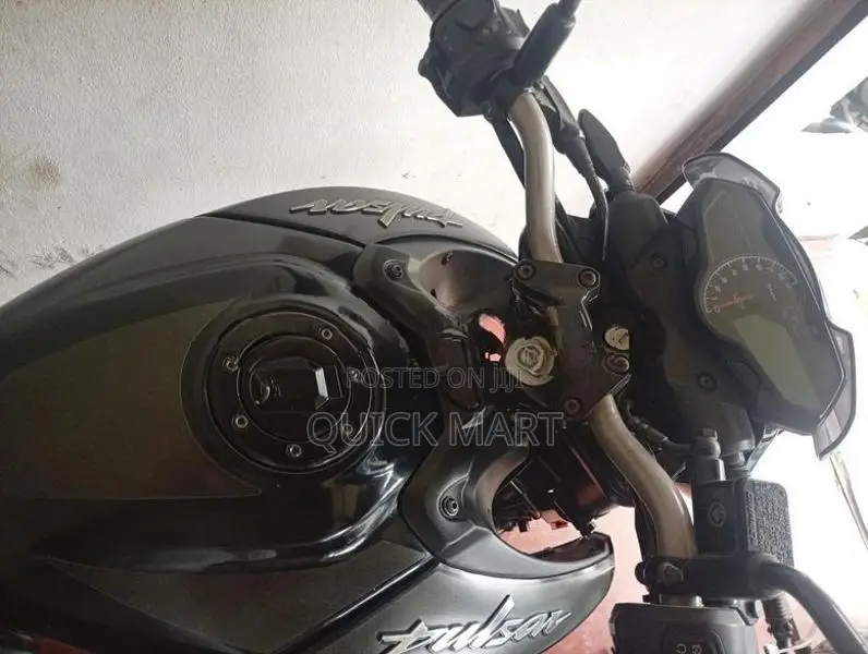 Bajaj Pulsar N160 2026