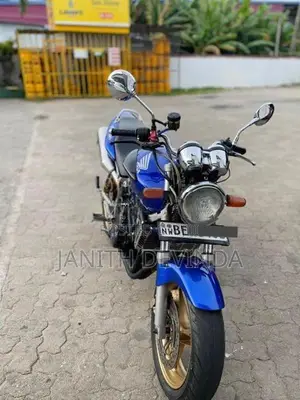 Honda Hornet 2015