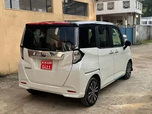 Toyota Roomy Custom GT Turbo 2025