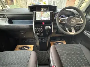 Toyota Roomy Custom GT Turbo 2025
