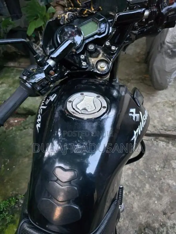 Bajaj Pulsar 135 2015