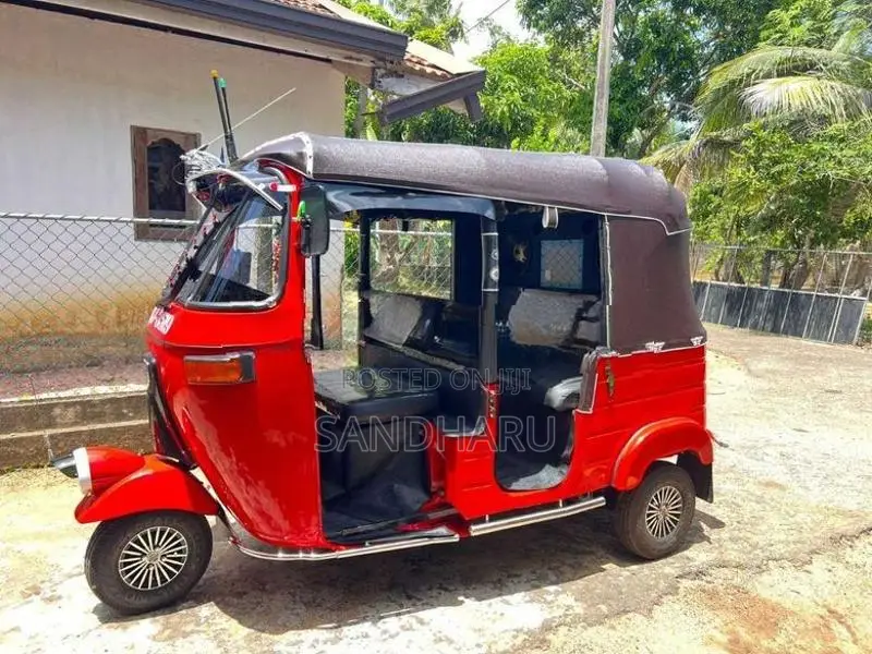 Bajaj RE 2007