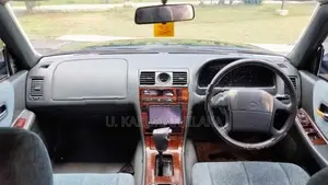 Nissan Gloria Laurel 1994