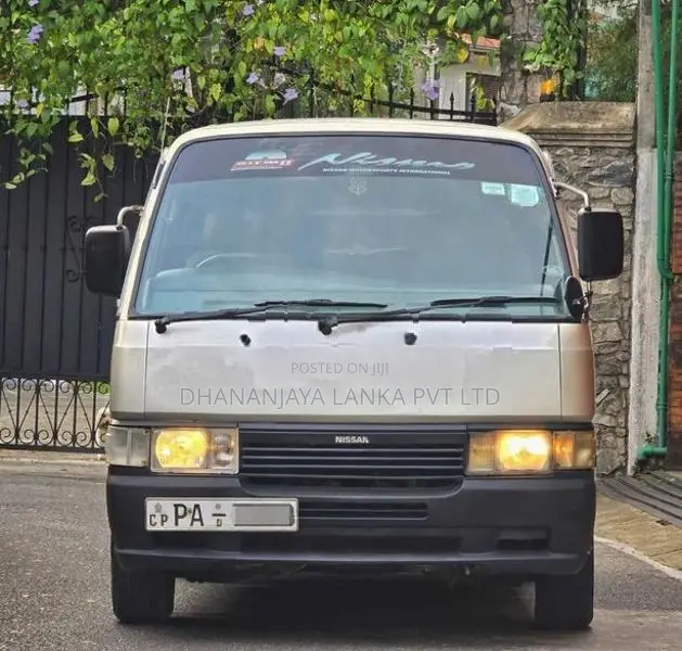 Nissan Caravan TD27 1999