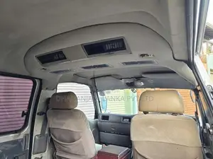 Nissan Caravan TD27 1999