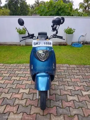 Yadea M6 Electric Scooter 2025