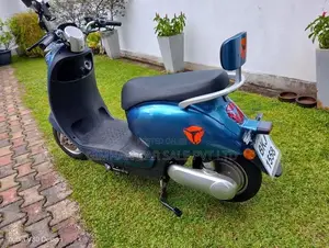 Yadea M6 Electric Scooter 2025