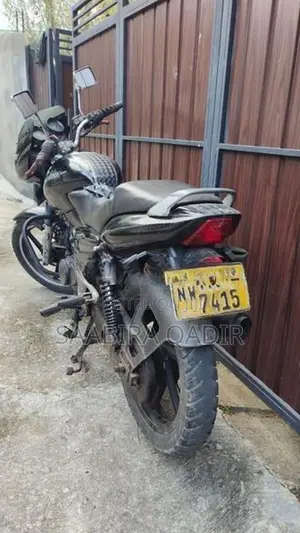 Bajaj Pulsar 180 2006
