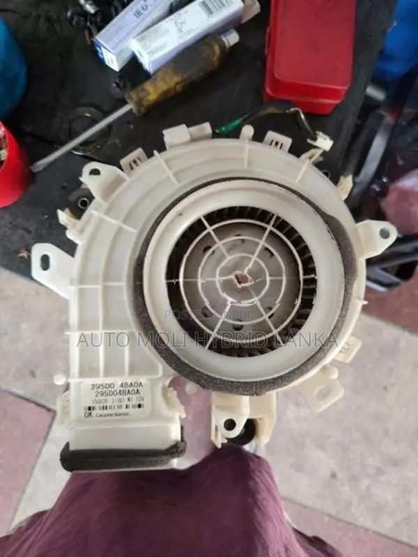 T 32 Nissan X Trail Battery Blower