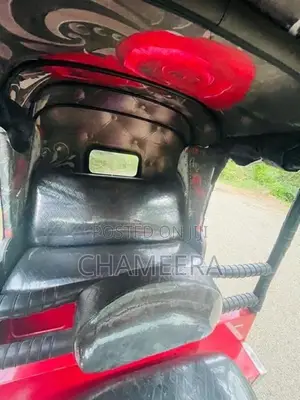 Bajaj RE 2015
