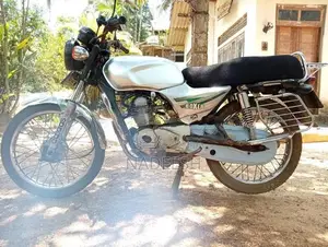 Bajaj Boxer 2005