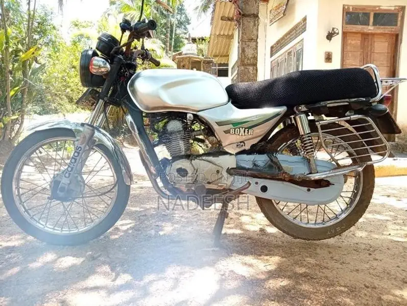 Bajaj Boxer 2005