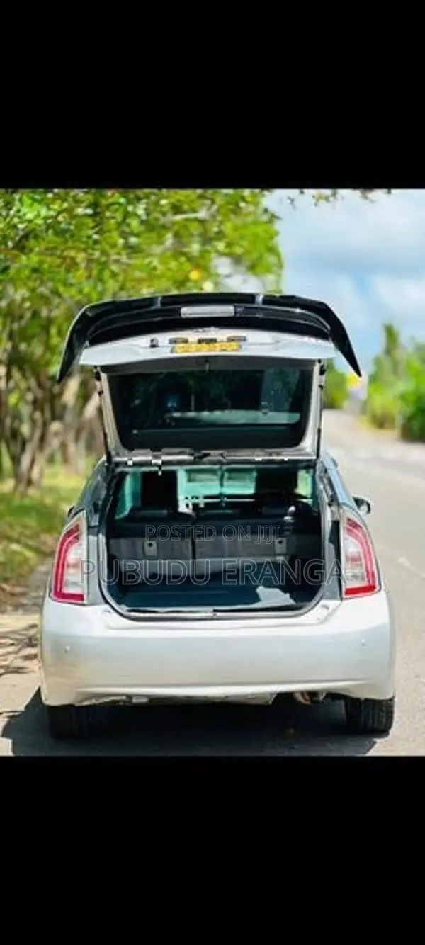 Toyota Prius 2014