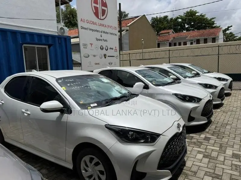 Toyota Yaris X Push Start 2024