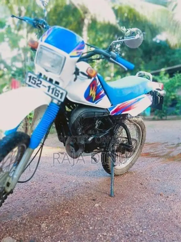 Yamaha DT 2003