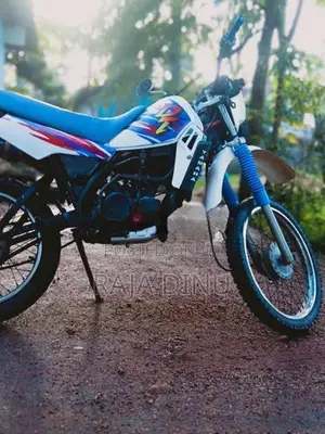 Yamaha DT 2003