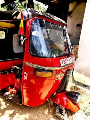 Bajaj RE 1995