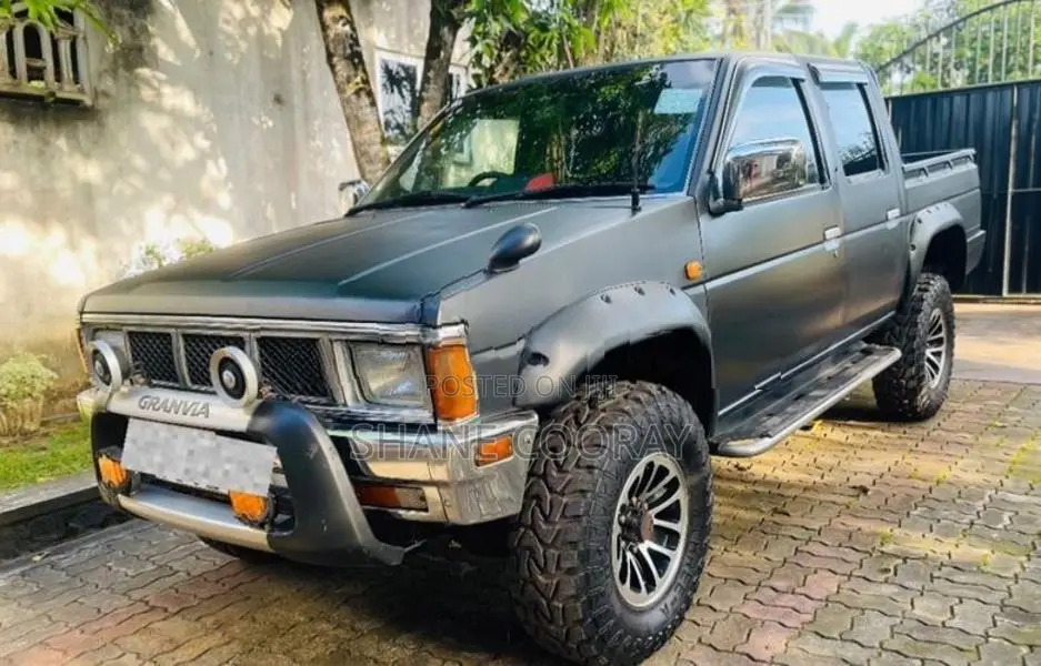 Nissan Double cab 1982