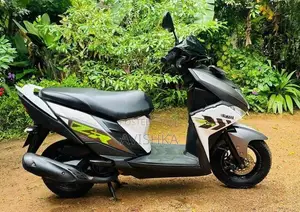 Yamaha RayZR 2018