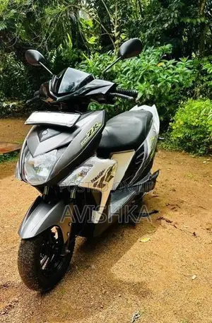 Yamaha RayZR 2018
