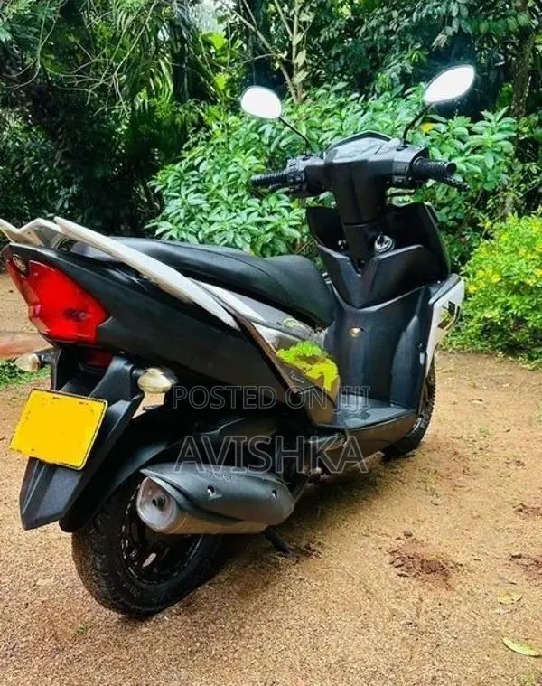 Yamaha RayZR 2018