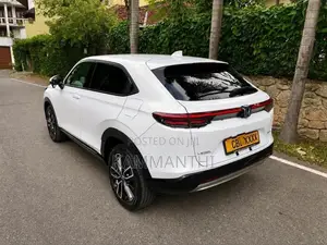 Honda Vezel Z Apple Play 2025