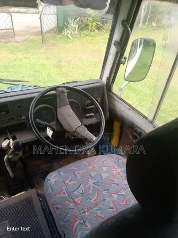 Isuzu Journey 2500 1984