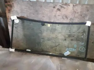 Suzuki Every (DA17) Windscreen - Reconditioned