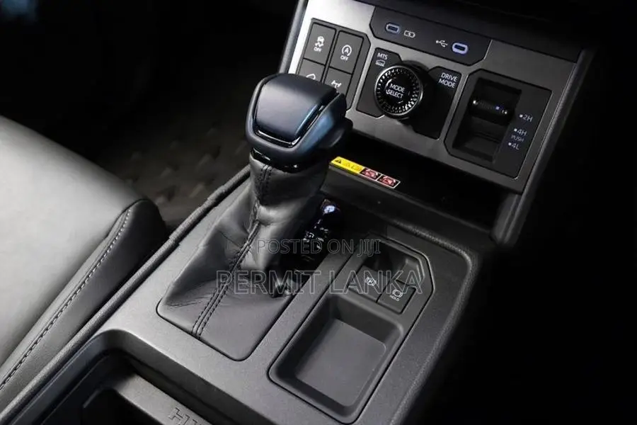 Toyota Hilux Travo Overland Plus 2026