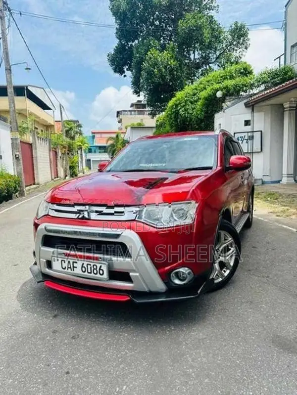 Mitsubishi Outlander 2015